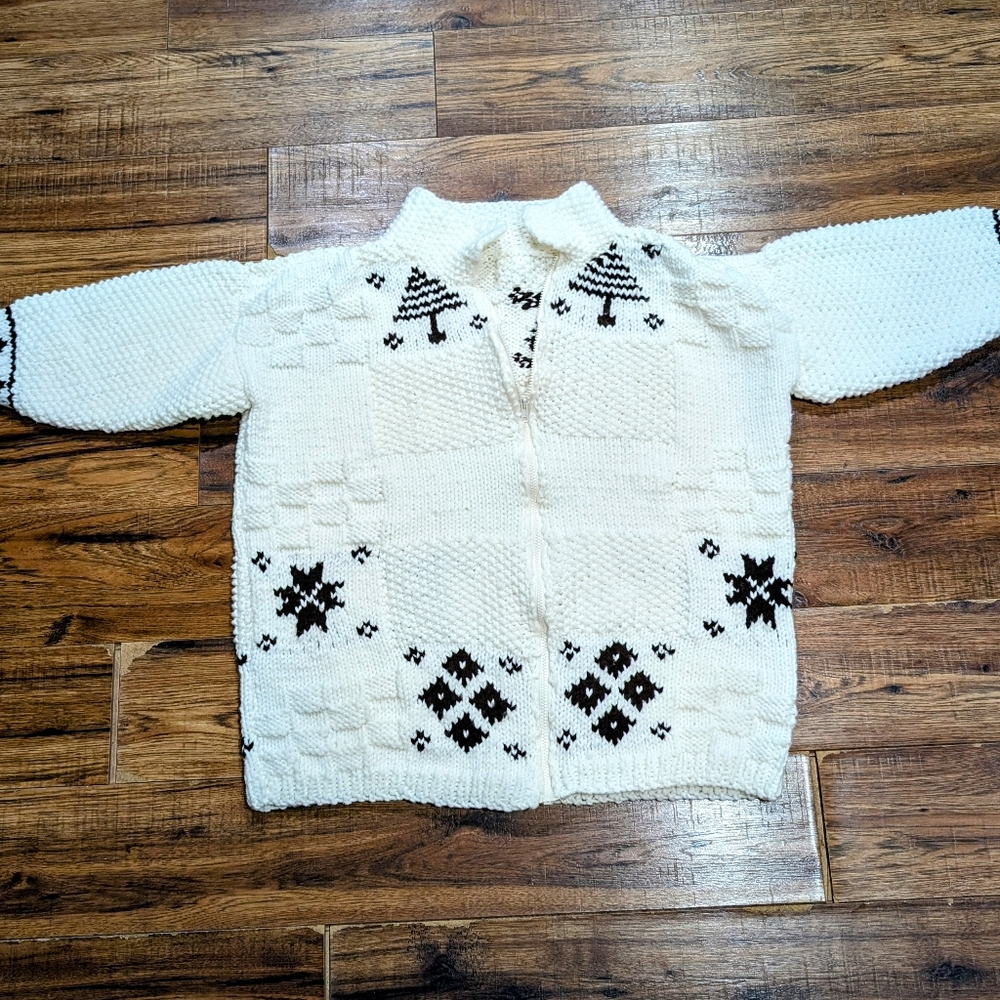 Handmade Hand knit White Cowichan style sweater zipper cardigan